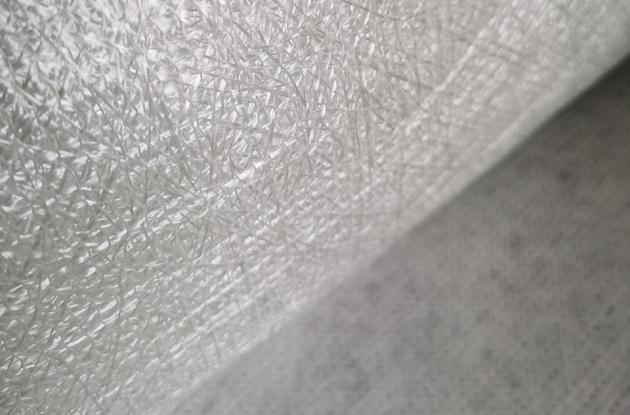 Vodnik po kombiniranih podlogah s šivom površinskega tančice